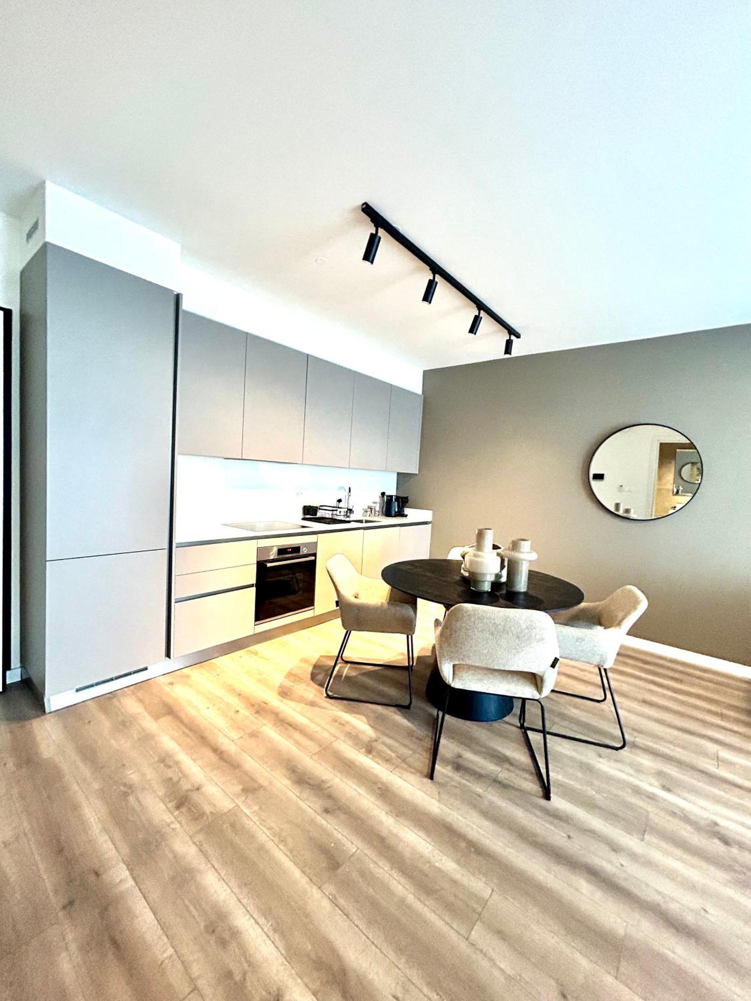 Sunset Gardens - Holiday Apartments - By Tlv Living Лімасол Екстер'єр фото