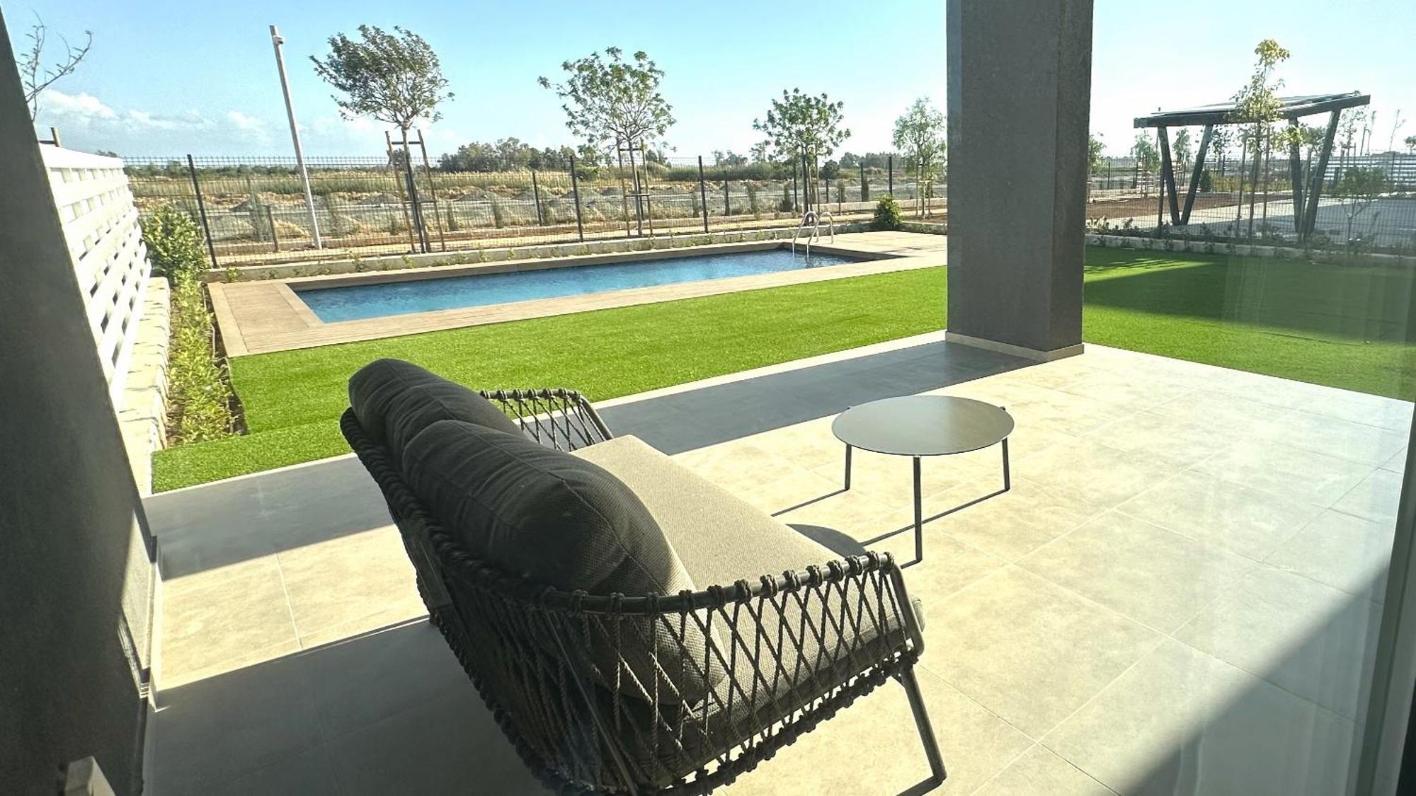 Sunset Gardens - Holiday Apartments - By Tlv Living Лімасол Екстер'єр фото