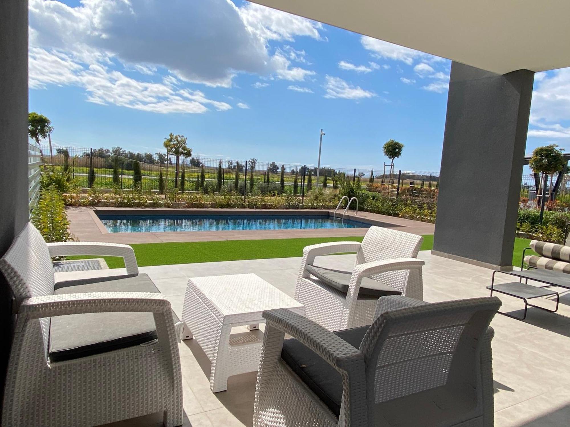 Sunset Gardens - Holiday Apartments - By Tlv Living Лімасол Екстер'єр фото